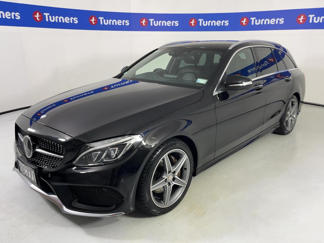 Photo '4' of Mercedes-Benz C-Class