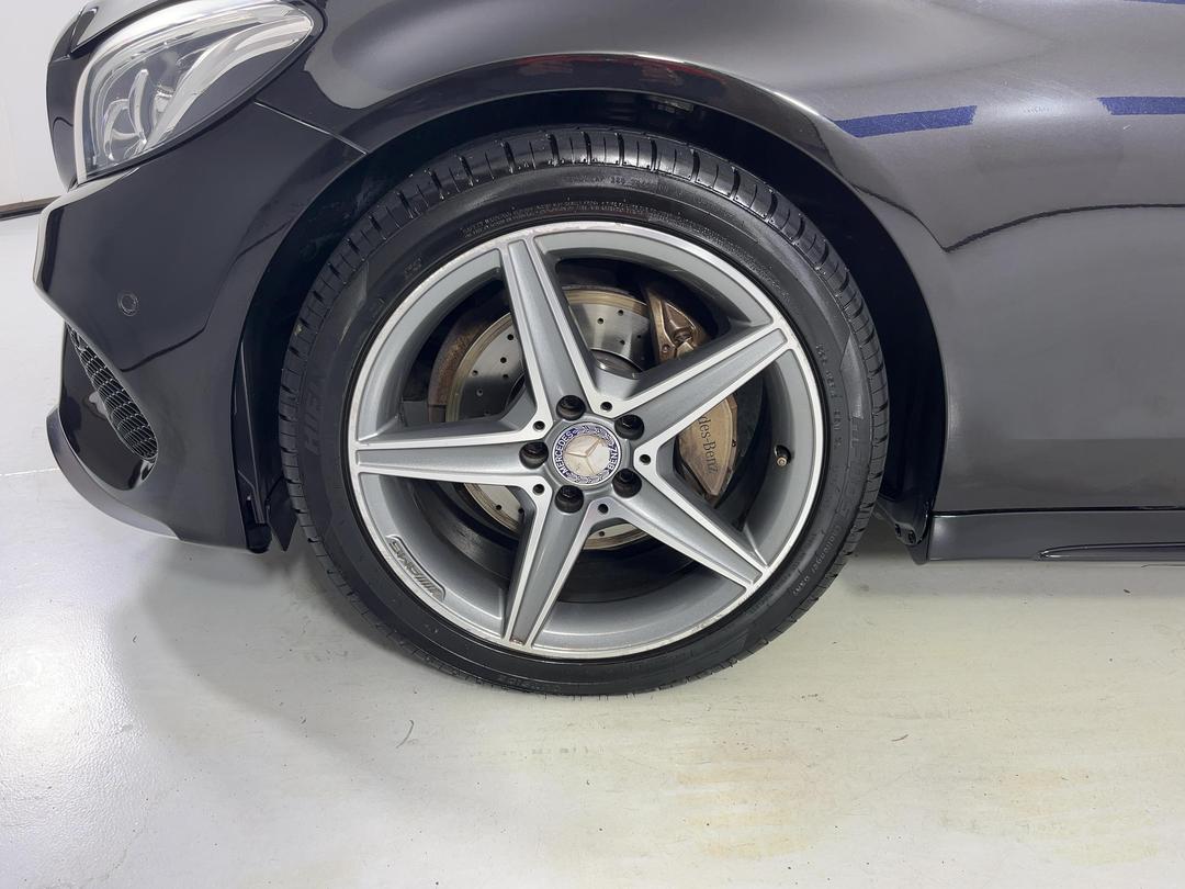 Photo '10' of Mercedes-Benz C-Class