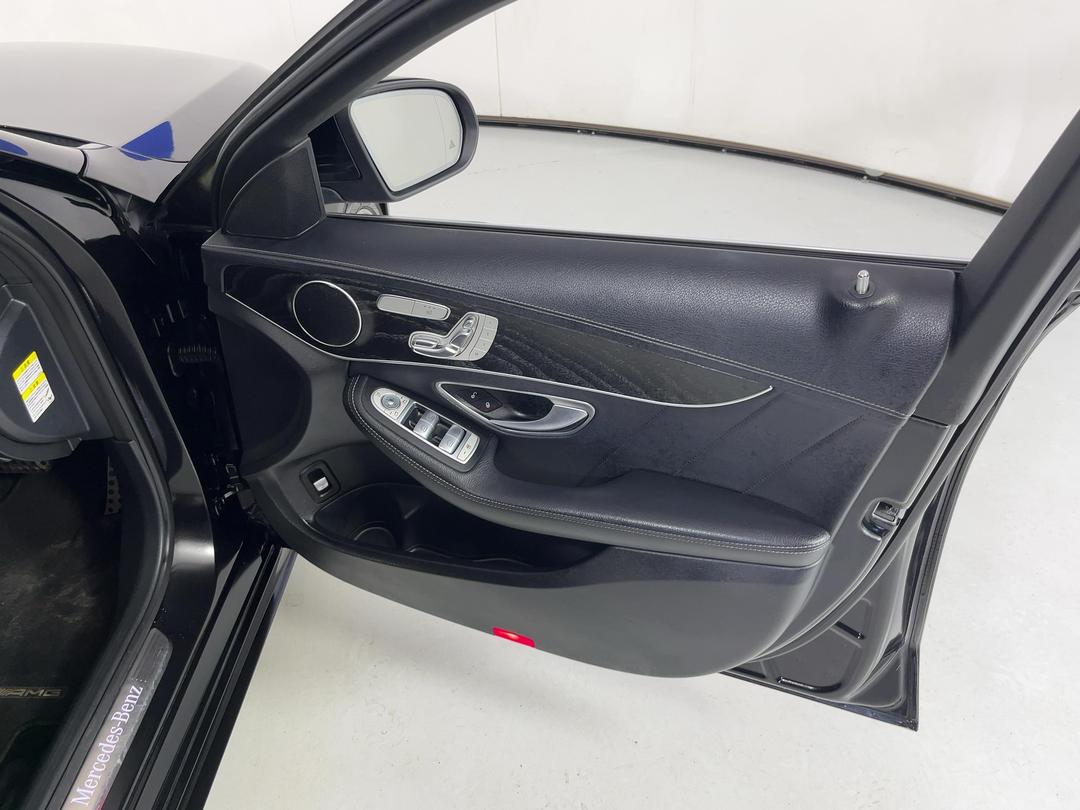 Photo '15' of Mercedes-Benz C-Class