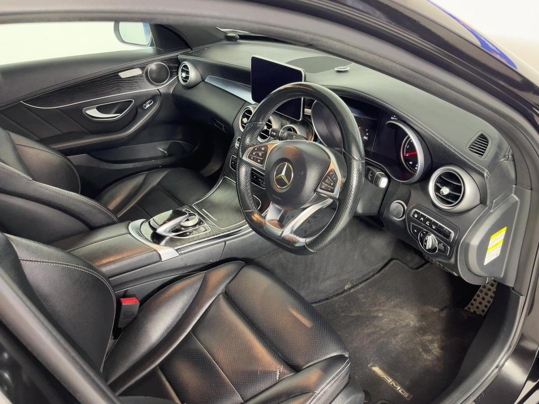 Photo '16' of Mercedes-Benz C-Class