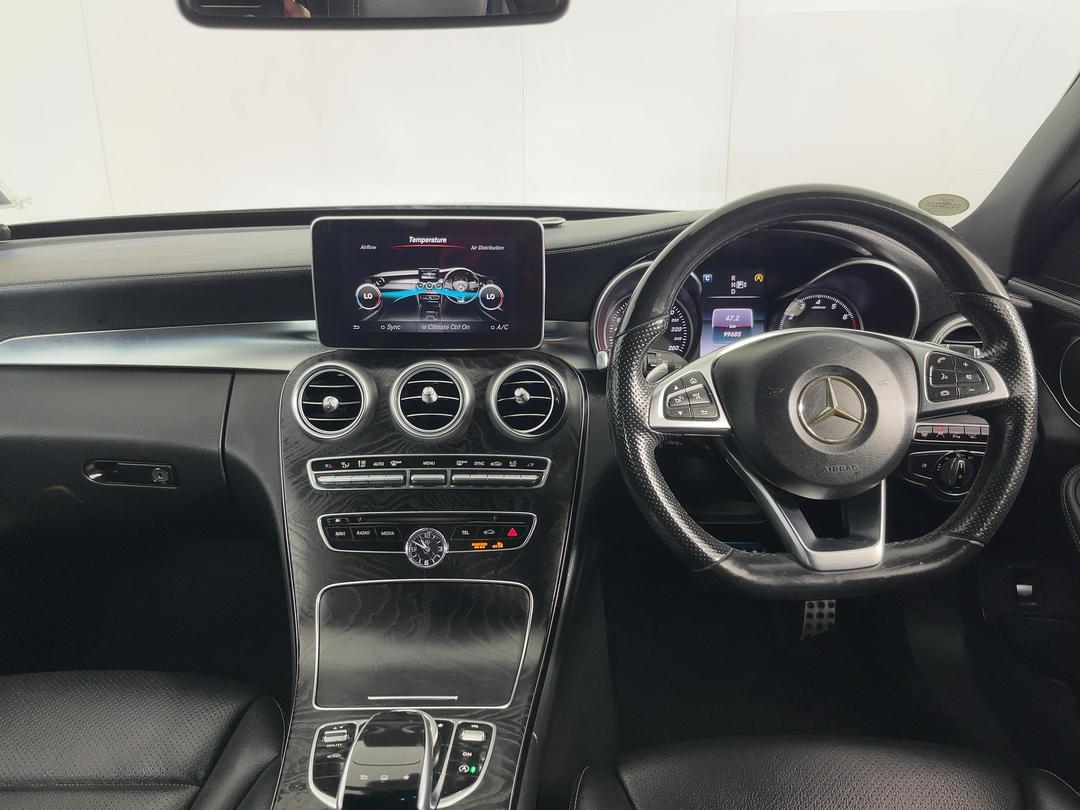 Photo '17' of Mercedes-Benz C-Class