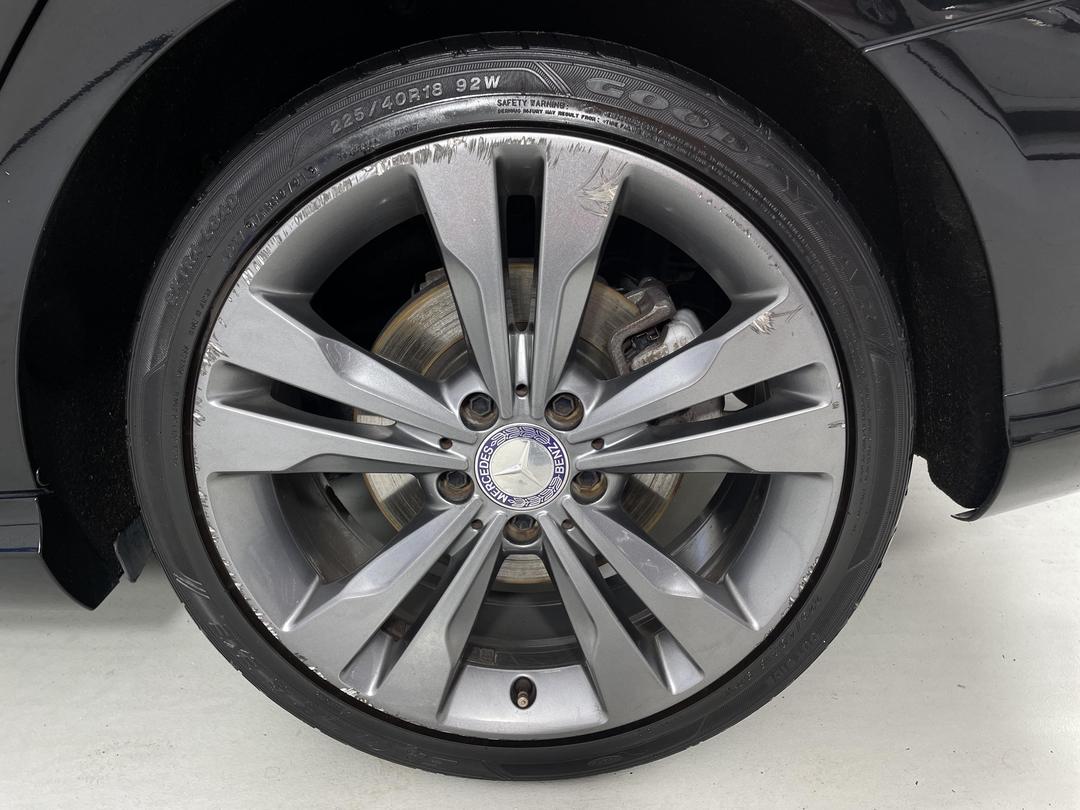 Photo '11' of Mercedes-Benz CLA180