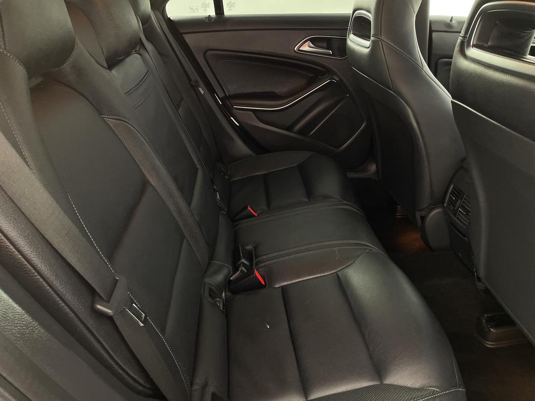 Photo '20' of Mercedes-Benz CLA180