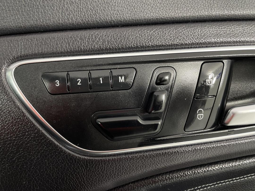 Photo '23' of Mercedes-Benz CLA180