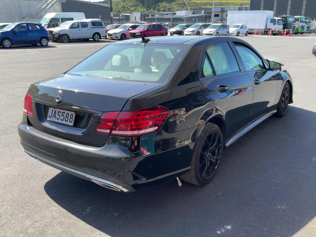 Photo '7' of Mercedes-Benz E350 AMG Sport Bluetec AU