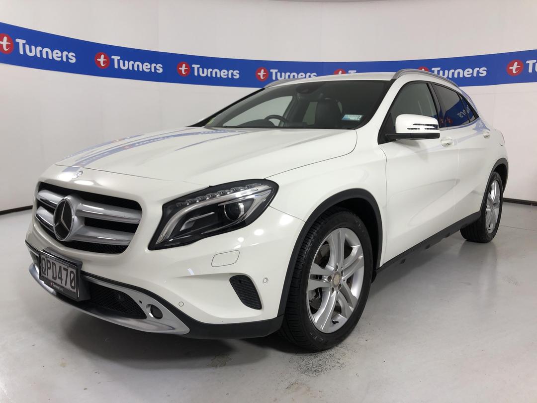 Photo '4' of Mercedes-Benz GLA250