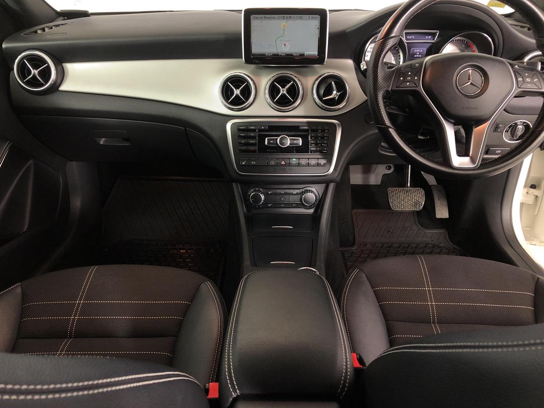 Photo '17' of Mercedes-Benz GLA250