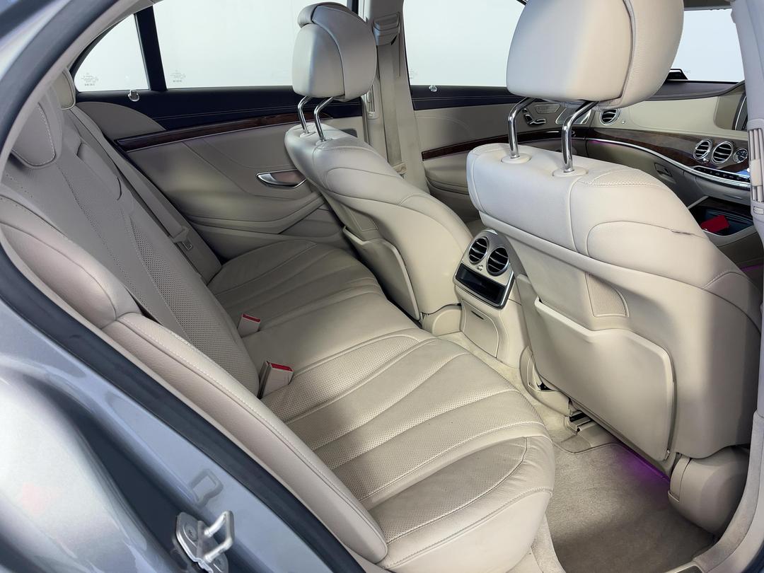 Photo '20' of Mercedes-Benz S-Class
