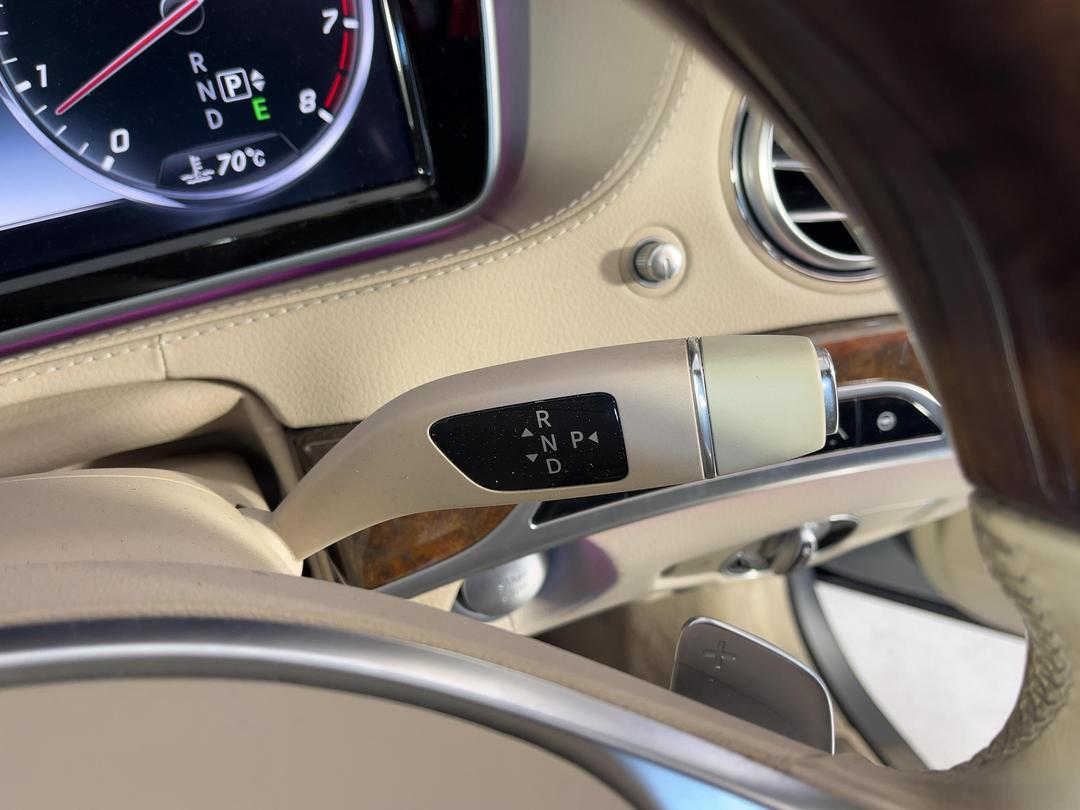 Photo '18' of Mercedes-Benz S-Class