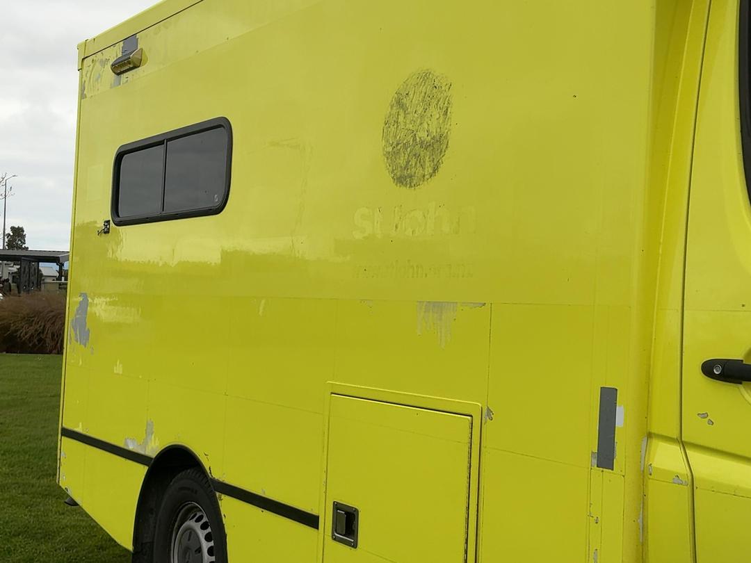 Photo '36' of Mercedes-Benz Sprinter C/C 319 CDI 3665 S Ambulance