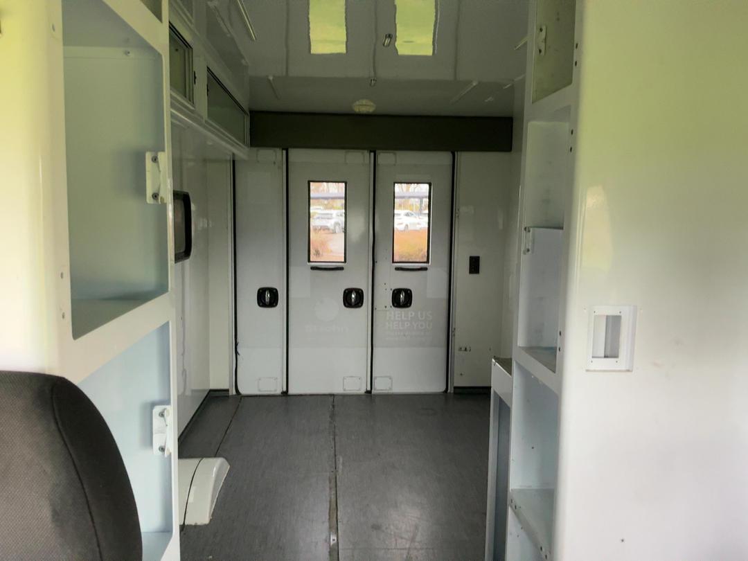 Photo '9' of Mercedes-Benz Sprinter C/C 319 CDI 3665 S Ambulance
