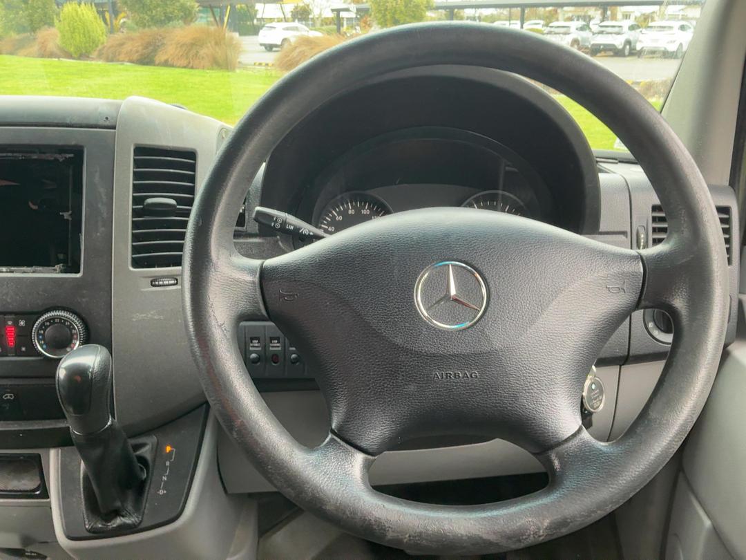 Photo '14' of Mercedes-Benz Sprinter C/C 319 CDI 3665 S Ambulance