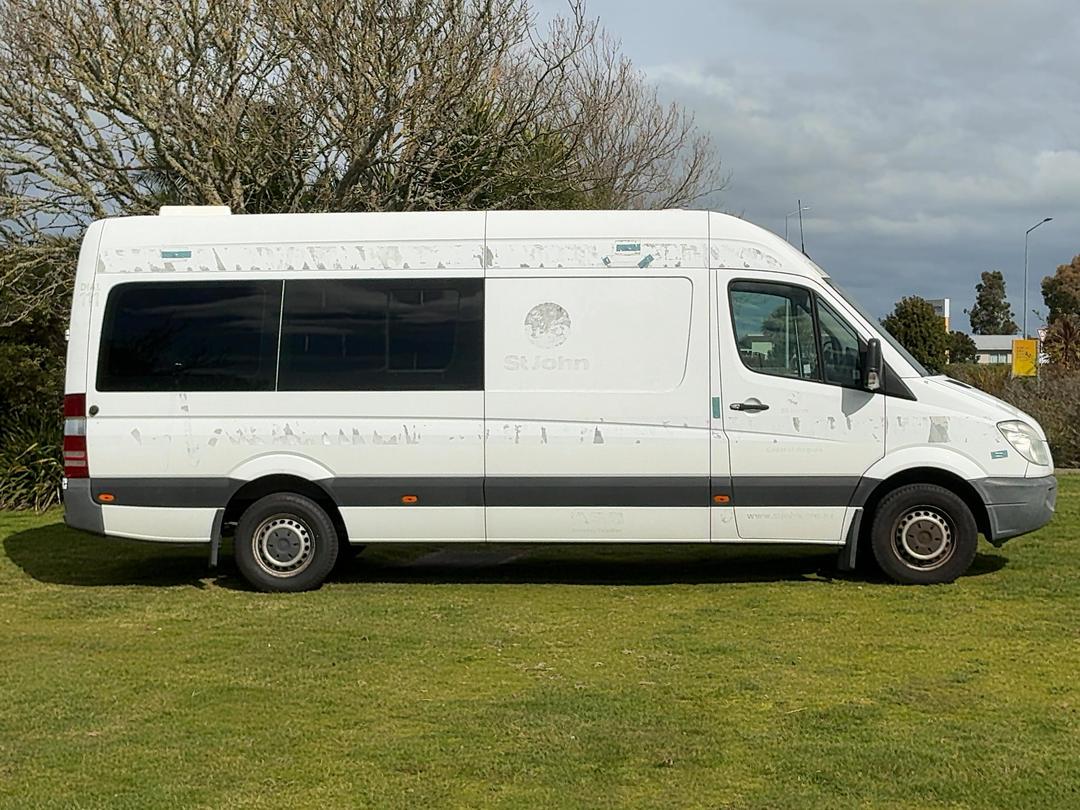 Photo '3' of Mercedes-Benz Sprinter VAN 313 CDI 4325L Ambulance
