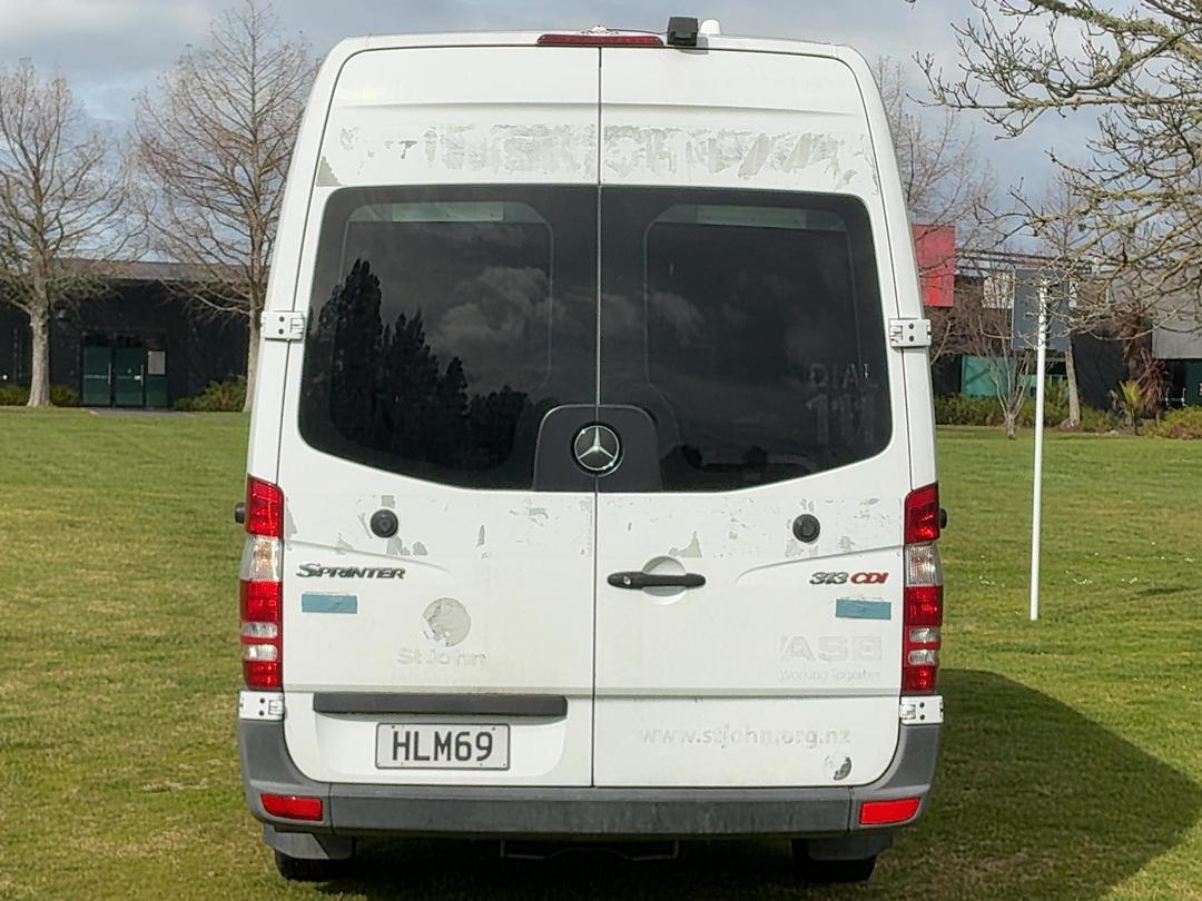 Photo '5' of Mercedes-Benz Sprinter VAN 313 CDI 4325L Ambulance