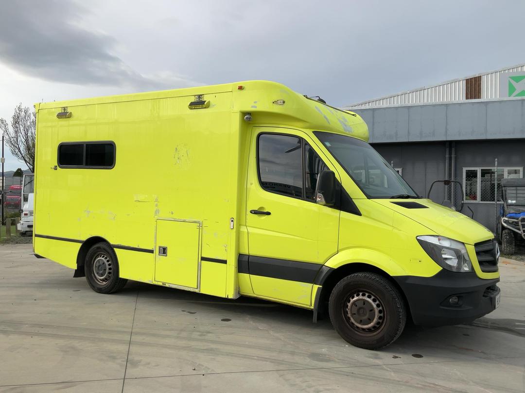 Photo '3' of Mercedes-Benz Sprinter C/C 319 CDI 3665 S Ambulance