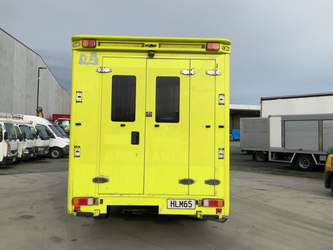 Photo '5' of Mercedes-Benz Sprinter C/C 319 CDI 3665 S Ambulance