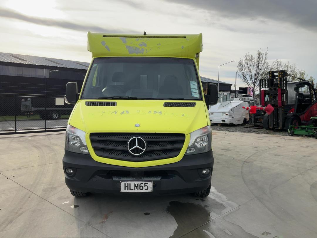 Photo '11' of Mercedes-Benz Sprinter C/C 319 CDI 3665 S Ambulance