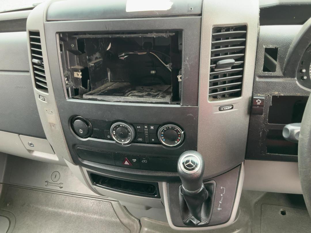 Photo '14' of Mercedes-Benz Sprinter C/C 319 CDI 3665 S Ambulance