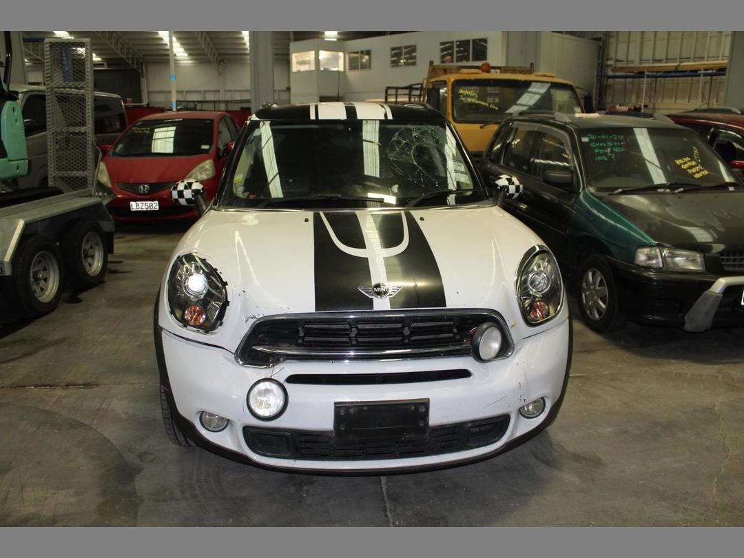 Photo '2' of Mini Cooper Crossover