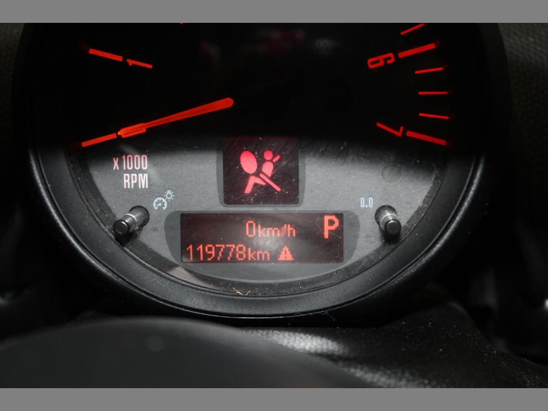 Photo '12' of Mini Cooper Crossover