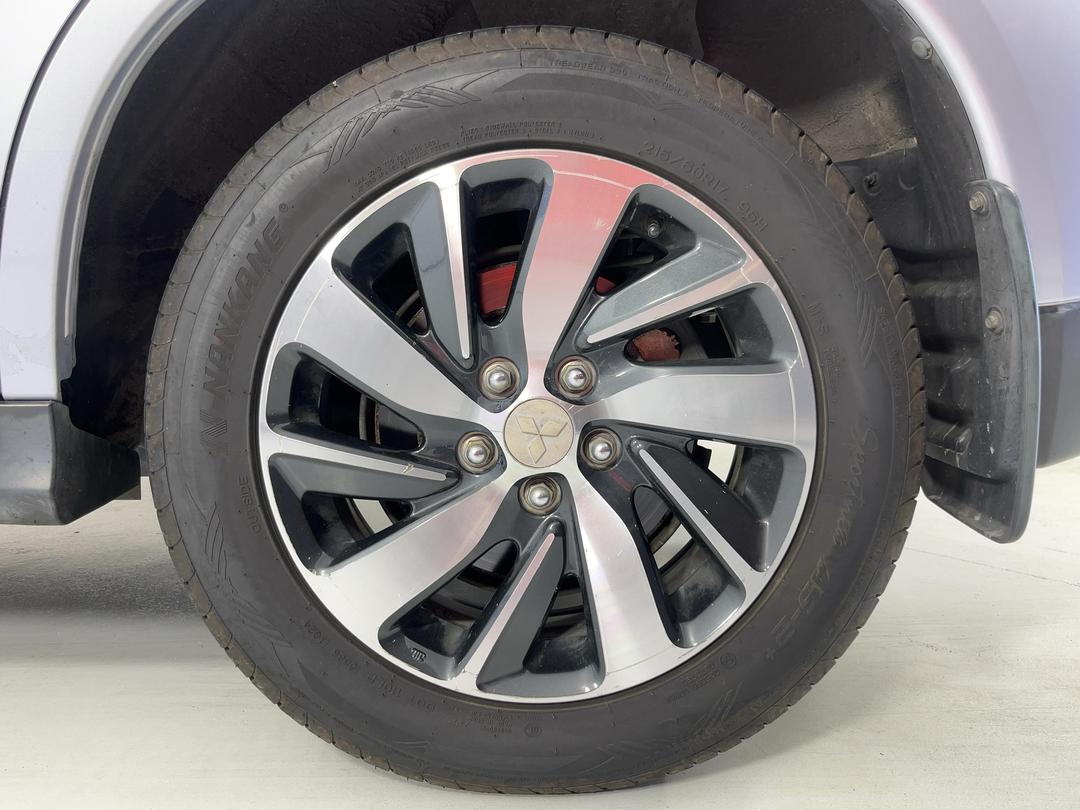 Photo '11' of Mitsubishi ASX