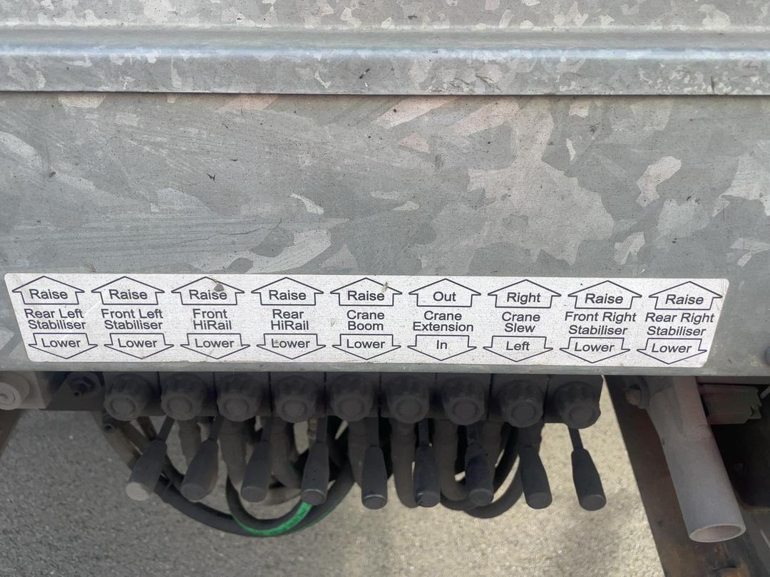 Photo '18' of Mitsubishi Canter FEW75G1 EURO 5 Flat Deck Crane