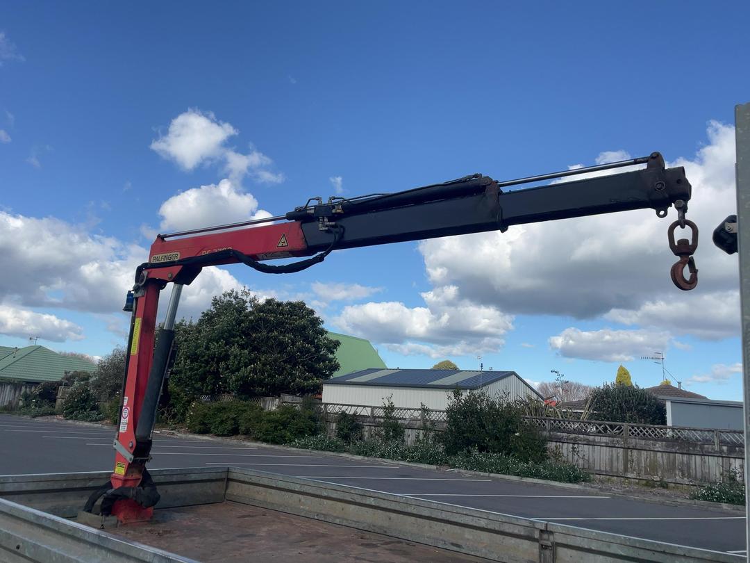 Photo '20' of Mitsubishi Canter FEW75G1 EURO 5 Flat Deck Crane