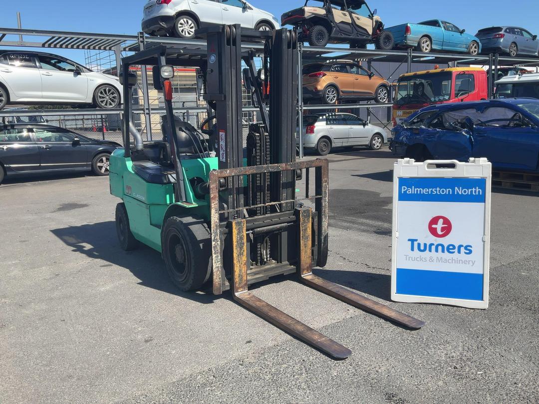 Photo '1' of Mitsubishi FD30HS Forklift
