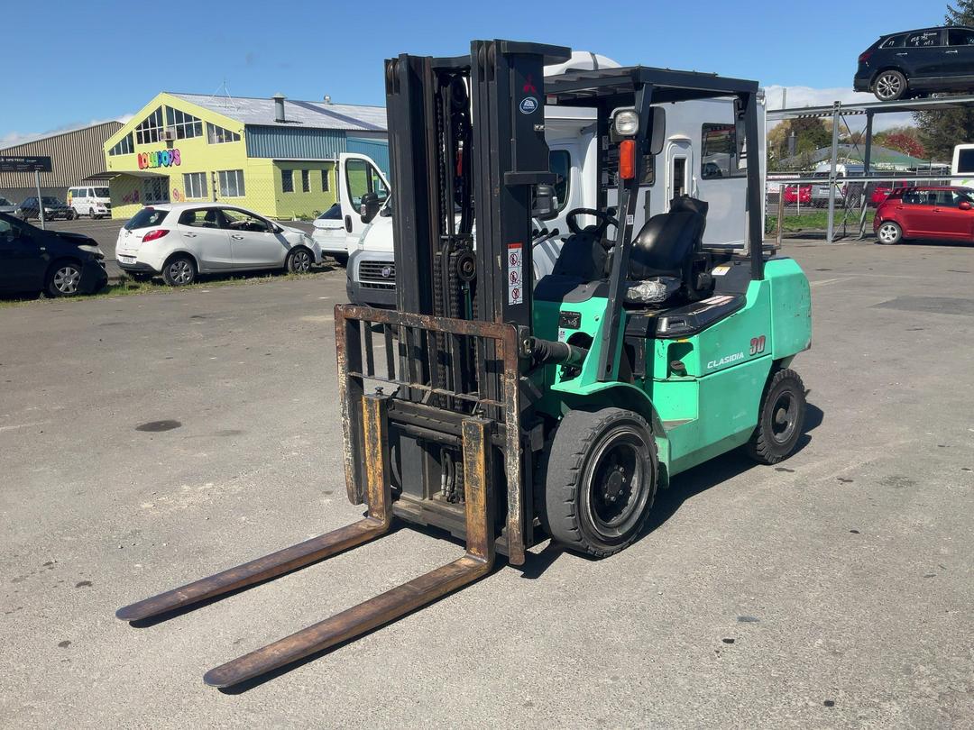 Photo '11' of Mitsubishi FD30HS Forklift