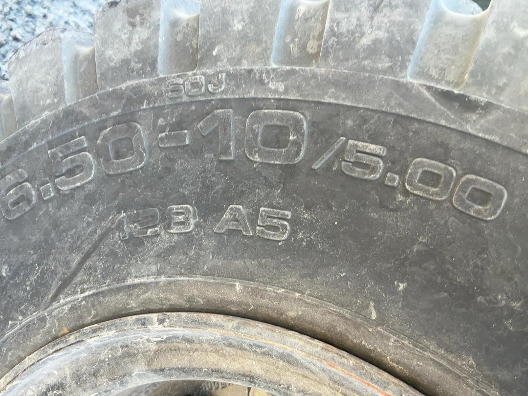 Photo '33' of Mitsubishi FD30HS Forklift