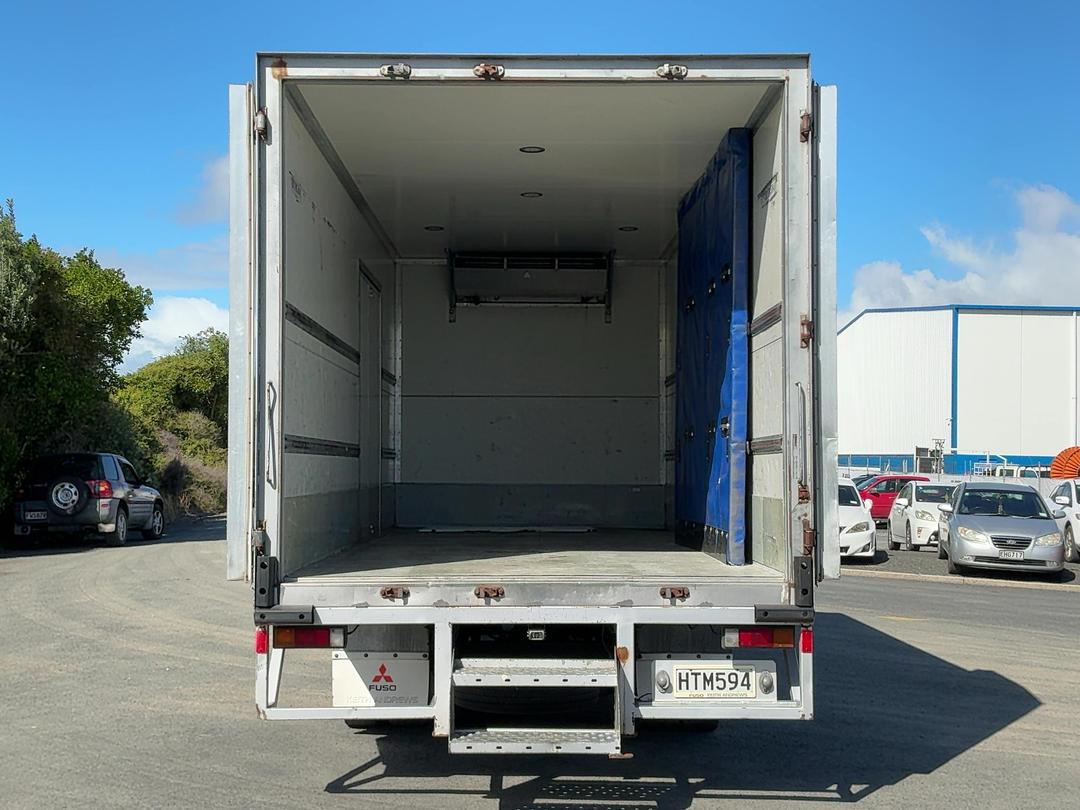 Photo '6' of Mitsubishi Fuso Canter FEC85H1 EURO 5 Chiller