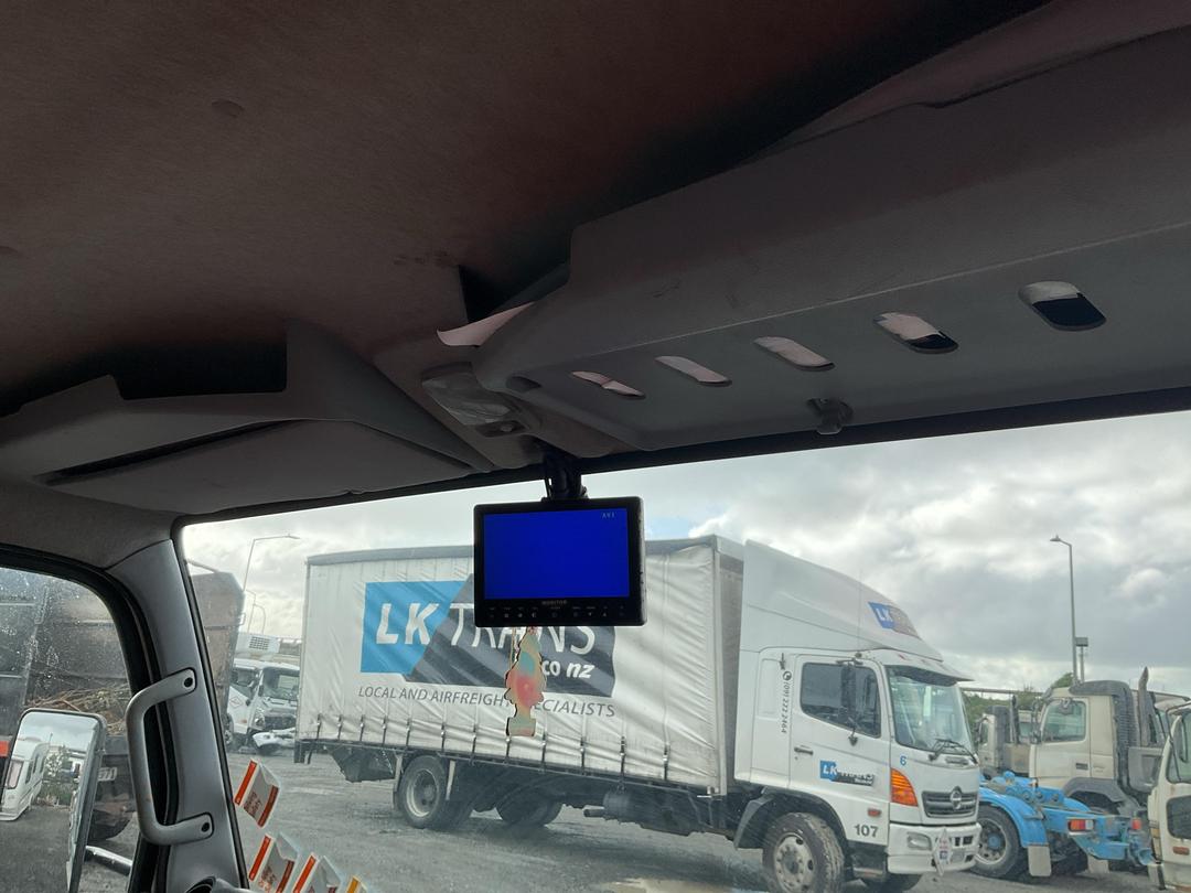 Photo '14' of Mitsubishi Fuso Canter FEB60E2 Euro 5 - 616 Flat Deck