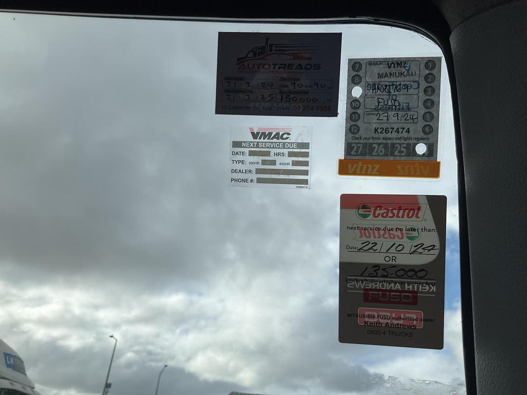 Photo '20' of Mitsubishi Fuso Canter FEB60E2 Euro 5 - 616 Flat Deck