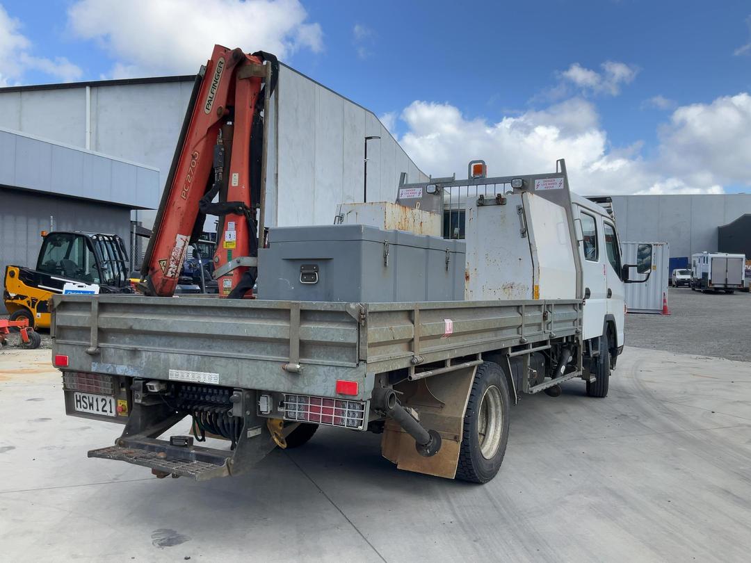 Photo '4' of Mitsubishi Fuso Canter FEW75G1 EURO 5 Flat Deck Crane