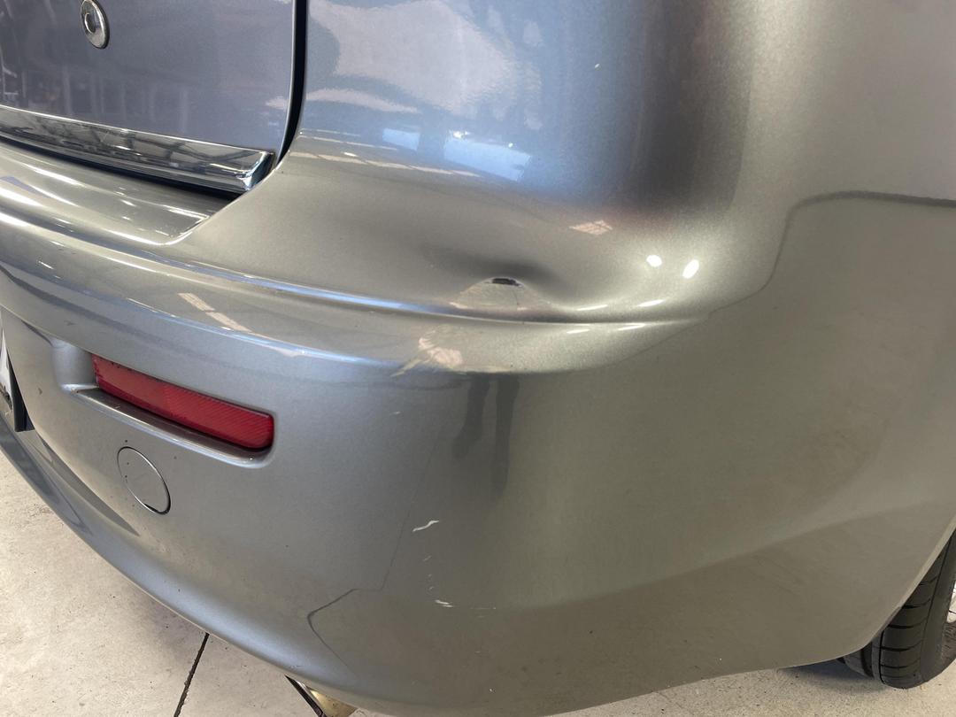 Photo '23' of Mitsubishi Galant