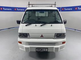 Photo '2' of Mitsubishi L300
