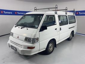 Photo '4' of Mitsubishi L300