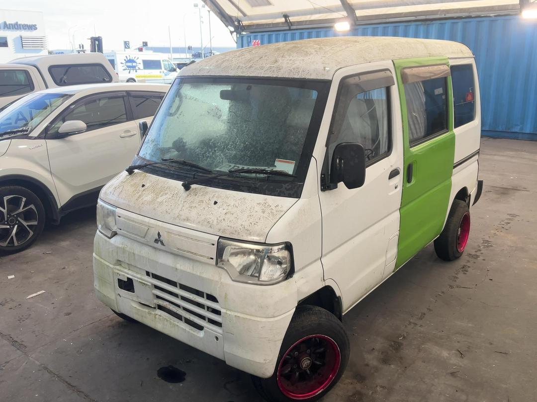 Photo '4' of Mitsubishi Minicab-Miev Electric Photo '4' of Mitsubishi Minicab-Miev Electric