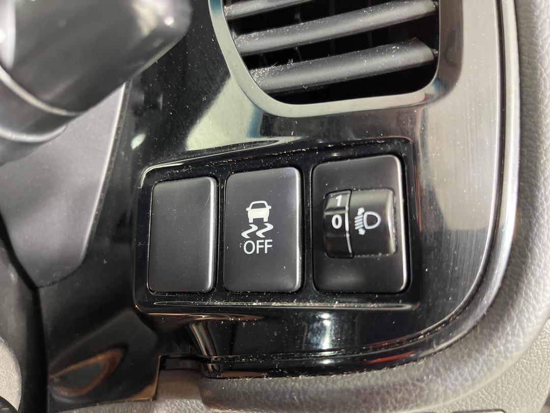 Photo '25' of Mitsubishi Outlander