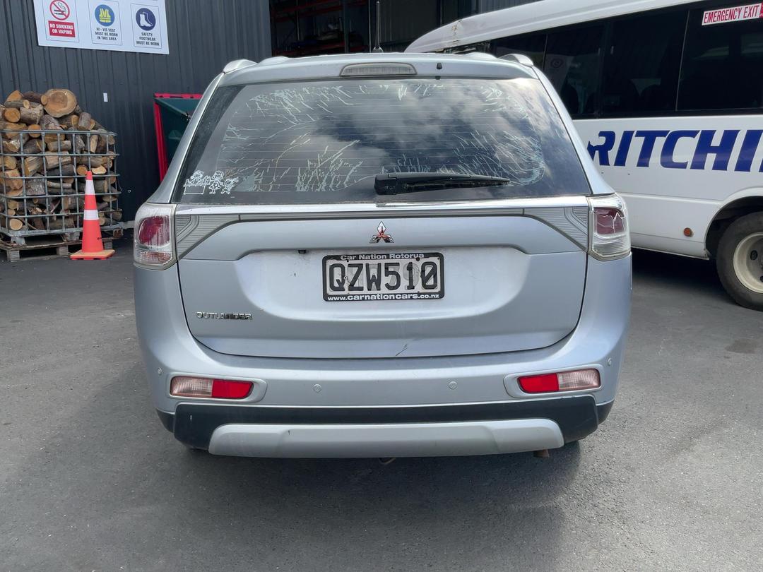 Photo '7' of Mitsubishi Outlander Photo '7' of Mitsubishi Outlander