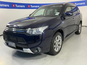 Photo '4' of Mitsubishi Outlander
