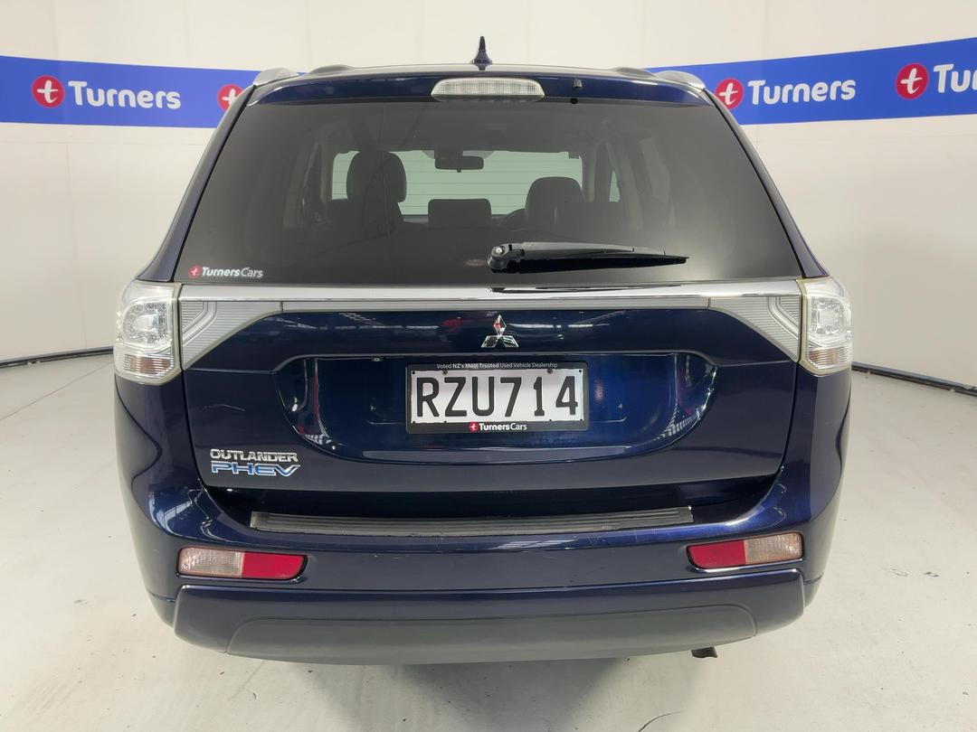 Photo '6' of Mitsubishi Outlander