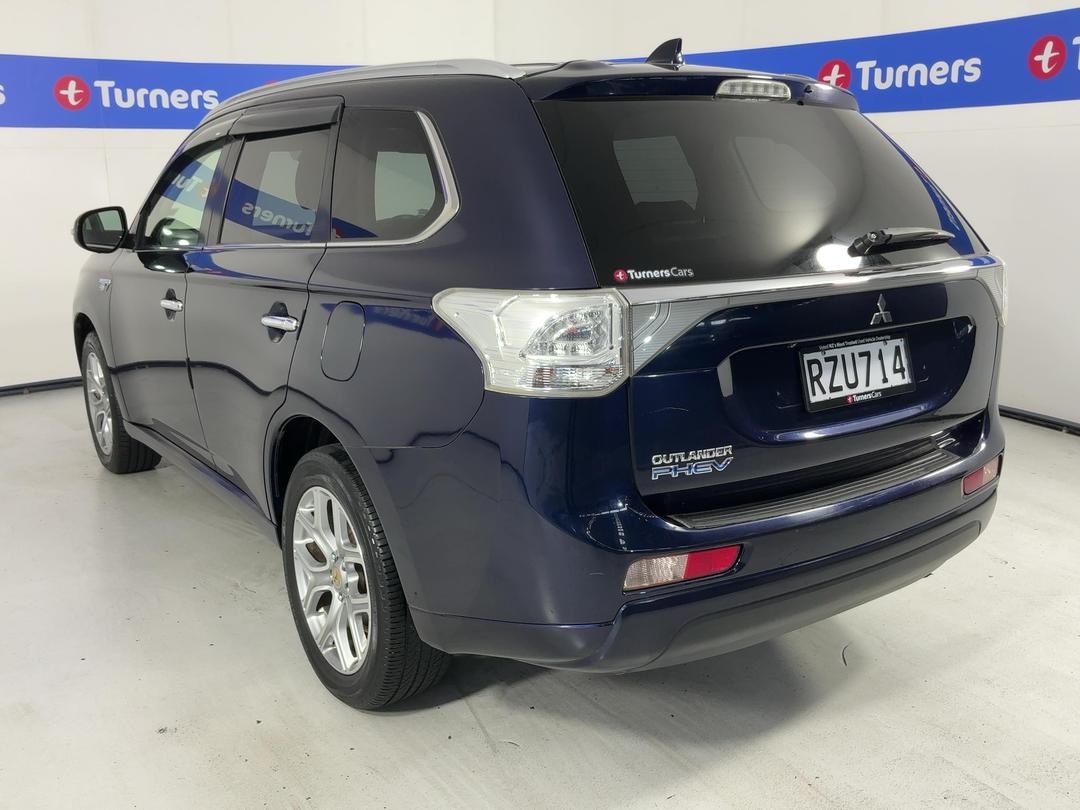 Photo '5' of Mitsubishi Outlander