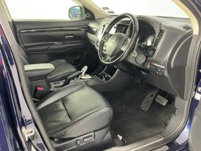 Photo '16' of Mitsubishi Outlander