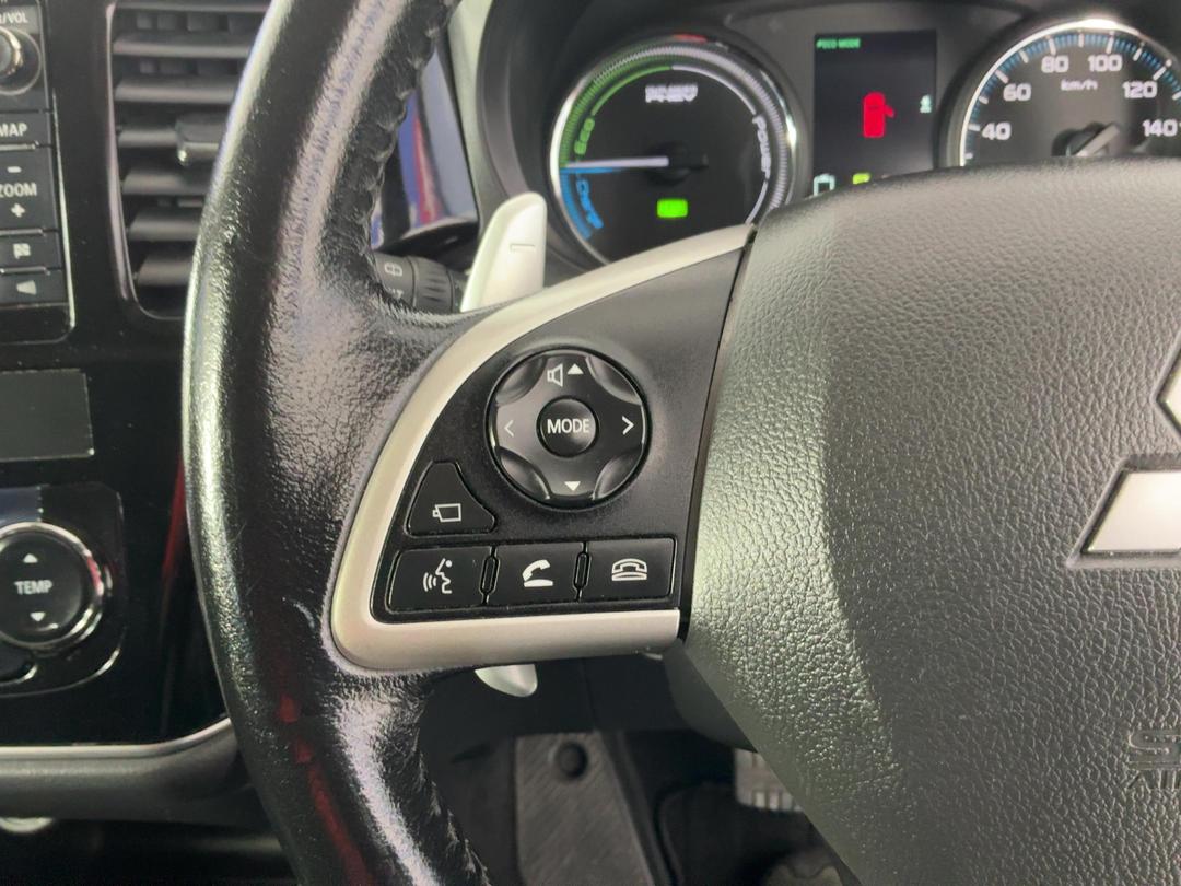 Photo '24' of Mitsubishi Outlander