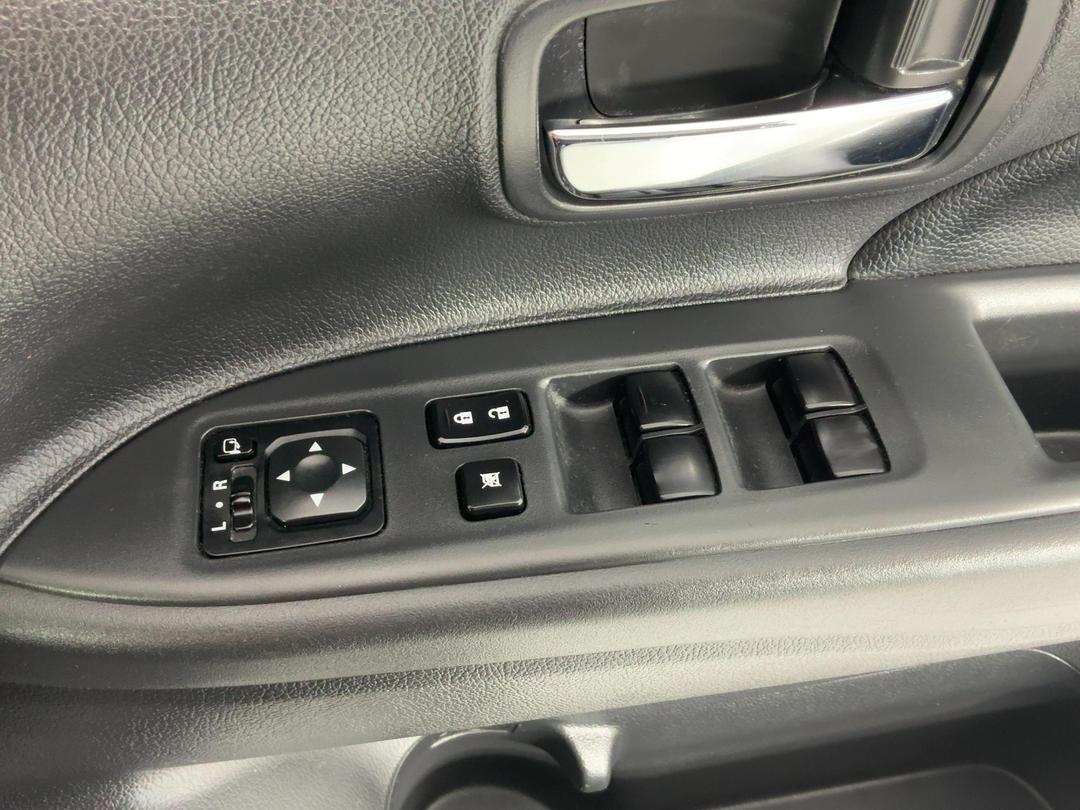 Photo '27' of Mitsubishi Outlander