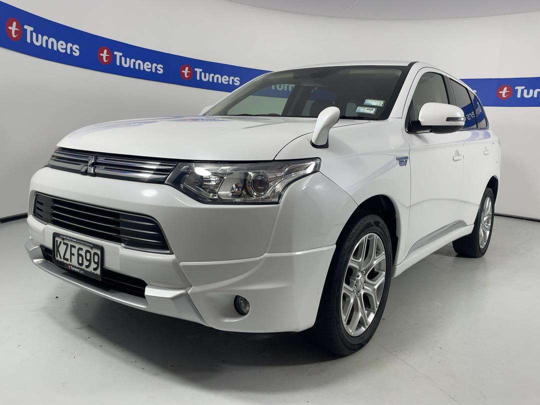 Photo '4' of Mitsubishi Outlander
