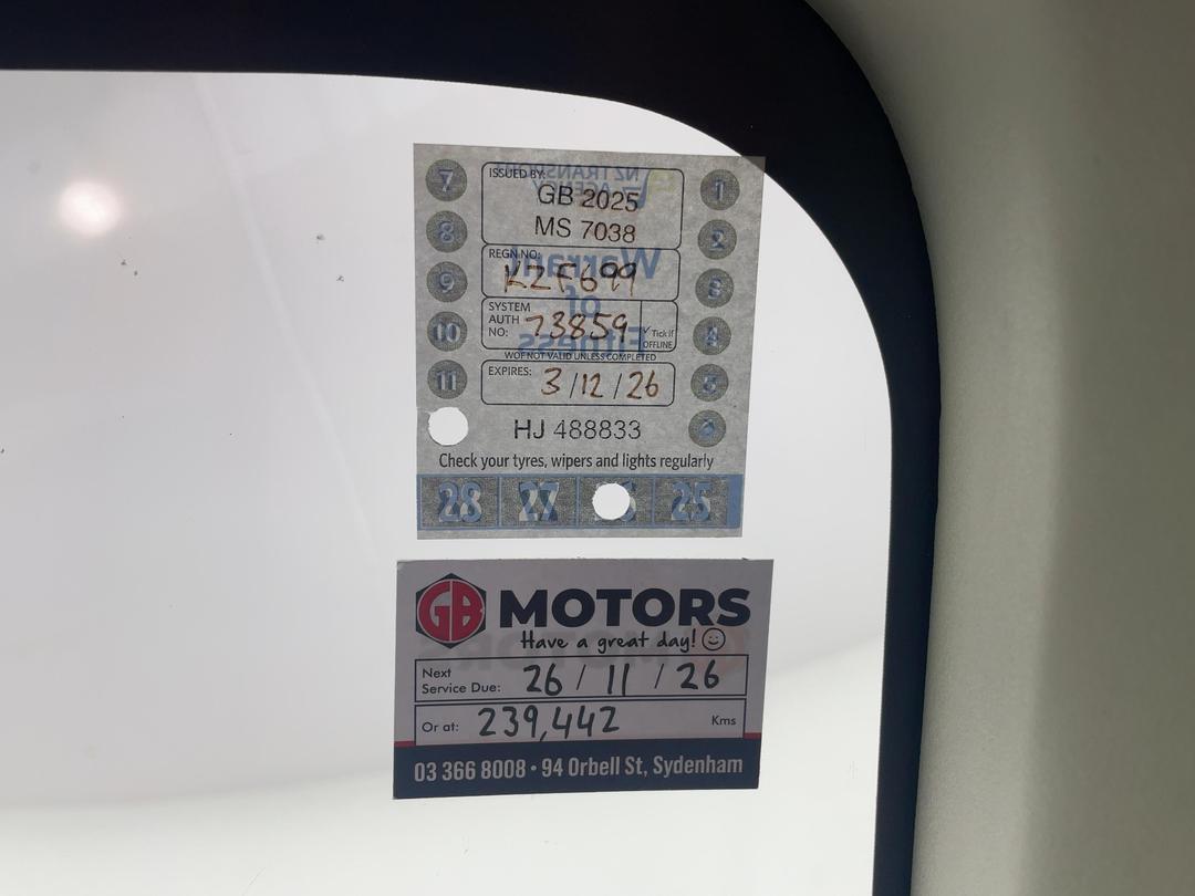 Photo '26' of Mitsubishi Outlander