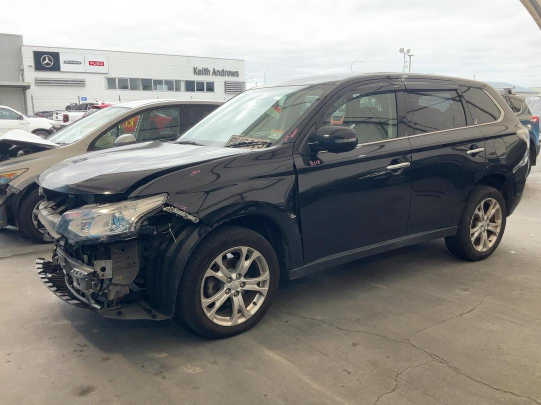 Photo '4' of Mitsubishi Outlander Photo '4' of Mitsubishi Outlander