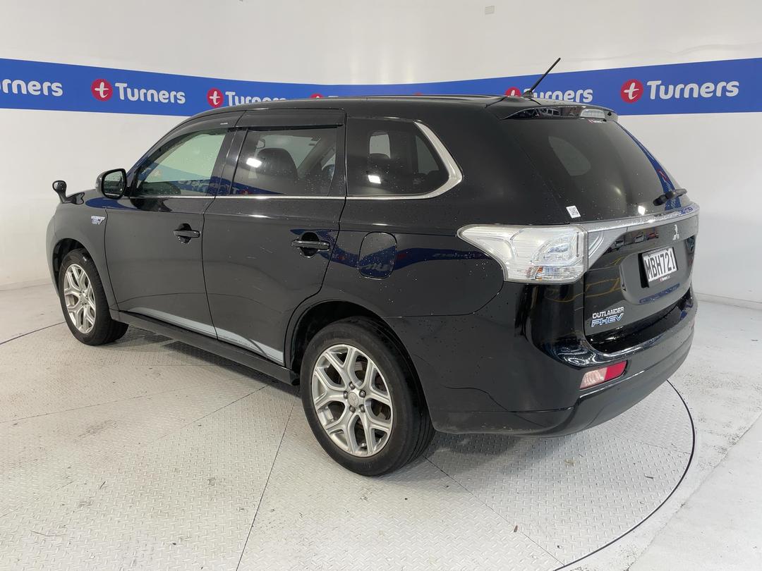Photo '5' of Mitsubishi Outlander